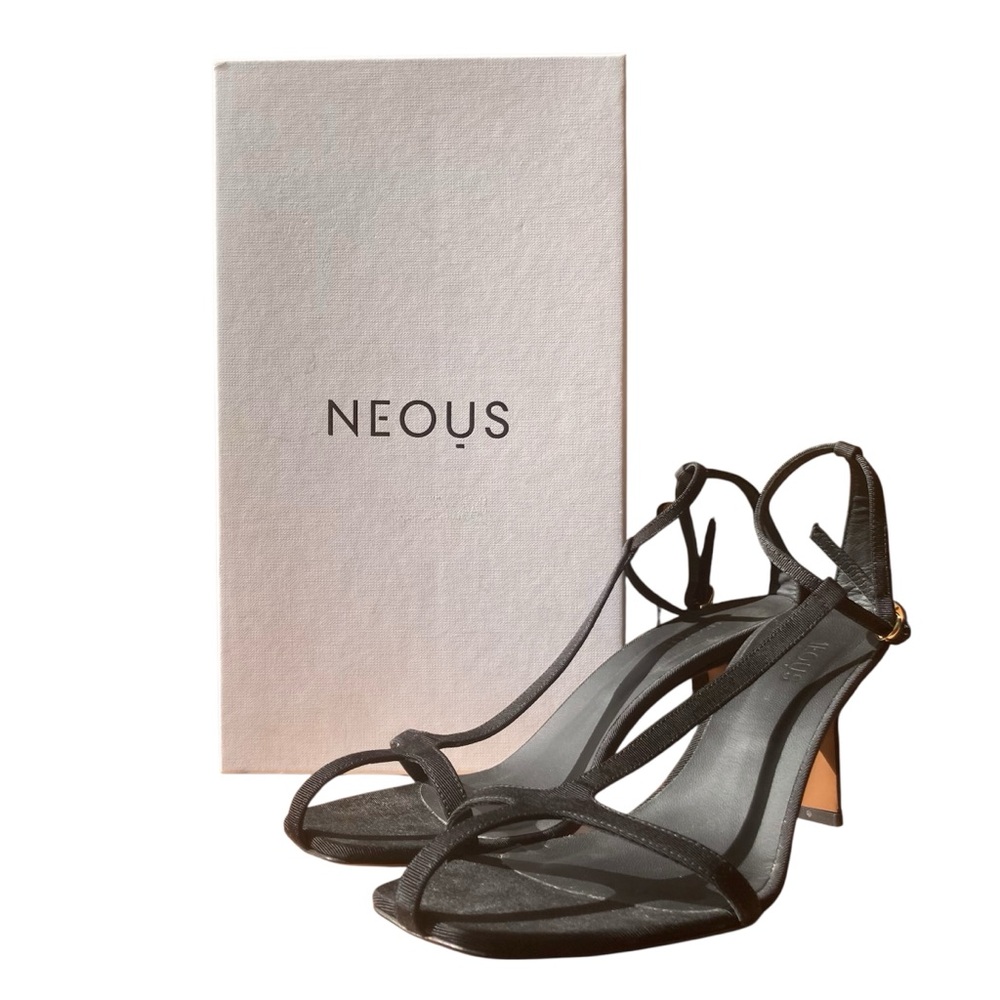 NEOUS | Black ‘Jumel’ Grosgrain T-Strap Ankle Heels Sandals Size 37.5 Italy